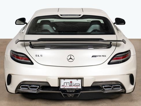 Used 2014 Mercedes-Benz SLS AMG Black Series image 9