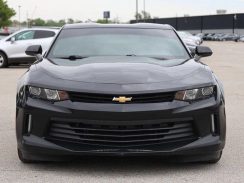 Used 2017 Chevrolet Camaro LT RWD image 2