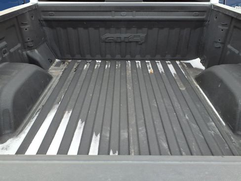 Used 2024 GMC Sierra 1500 AT4 w/ Technology Package image 4