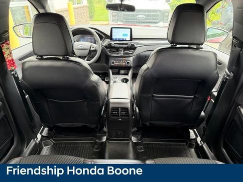 Used 2024 Ford Escape ST-Line AWD/4WD image 38