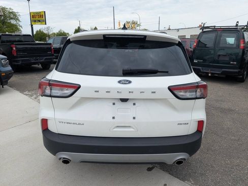 Used 2022 Ford Escape Titanium AWD/4WD image 6