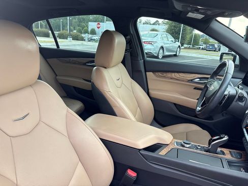 Used 2025 Cadillac CT5 Premium Luxury w/ Technology Package RWD image 28