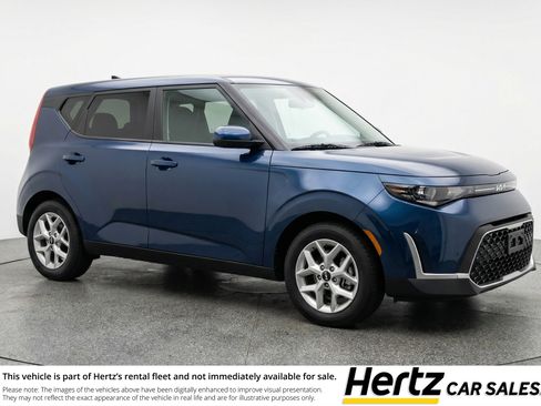 Used 2025 Kia Soul LX w/ LX Technology Package image 1