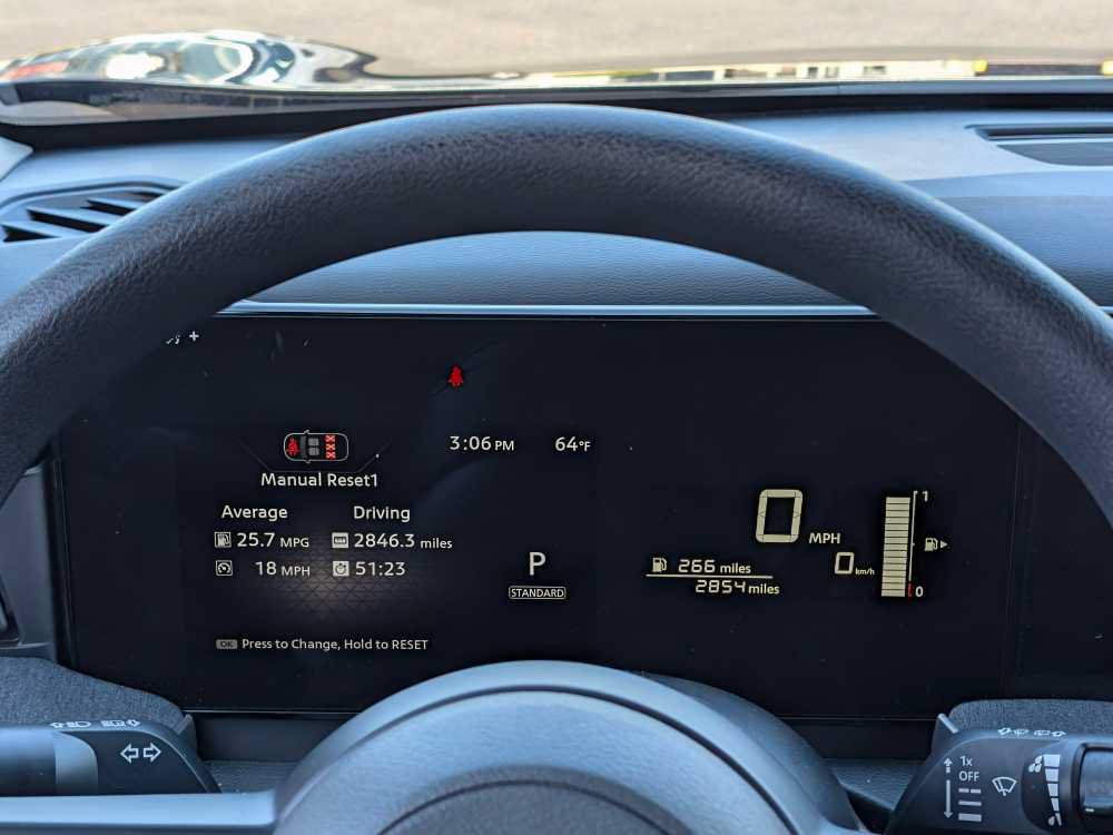 Used 2026 Nissan Kicks SV w/ SV Premium Package AWD/4WD image 32
