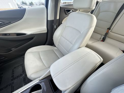 Used 2024 Chevrolet Malibu LT image 20