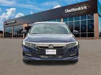 Used 2018 Honda Accord Touring video 2