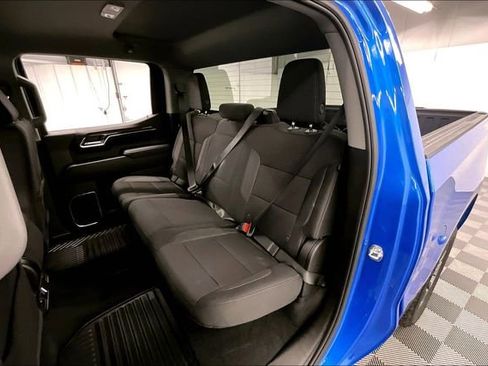 Used 2025 Chevrolet Silverado 1500 LT AWD/4WD image 24