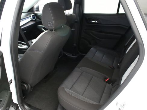 Used 2024 Chevrolet Trax LS FWD image 27
