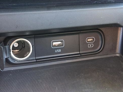 Used 2023 Kia Soul GT-Line FWD image 19