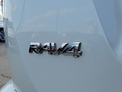 Used 2018 Toyota RAV4 Limited w/ Advanced Technology Package AWD/4WD image 6
