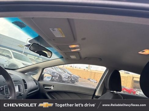 Used 2016 Kia Forte LX w/ LX Popular Plus Package image 32