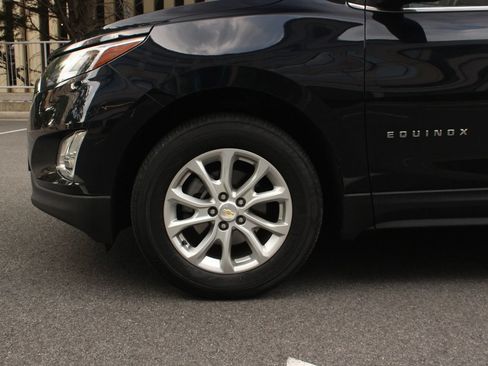 Used 2020 Chevrolet Equinox LT w/ LPO, Floor Liner Package AWD/4WD image 11