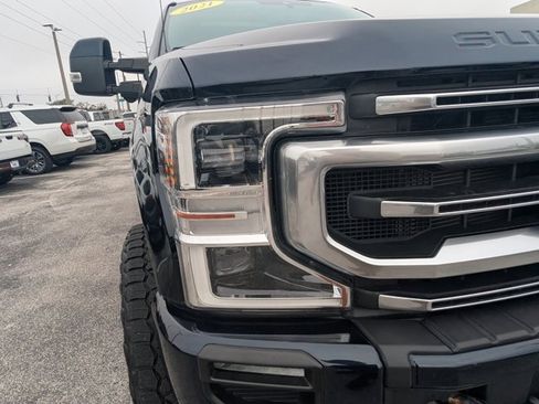 Used 2021 Ford F350 Platinum image 11