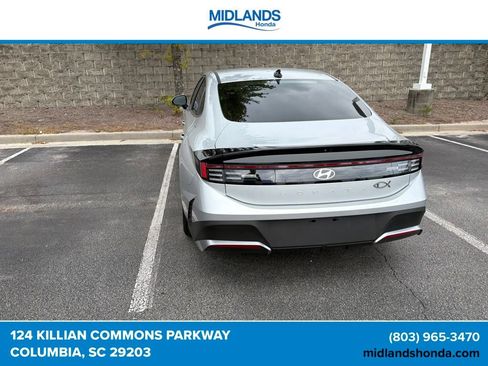 Used 2025 Hyundai Sonata SE FWD image 3