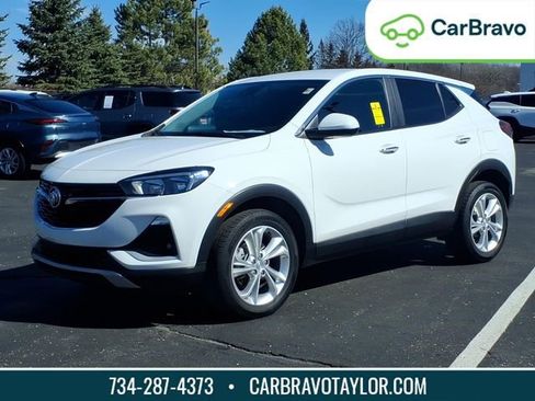 Used 2023 Buick Encore GX Preferred w/ Cold Weather Comfort Package AWD/4WD image 1