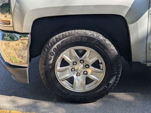 Used 2016 Chevrolet Silverado 1500 LT w/ All Star Edition RWD image 7