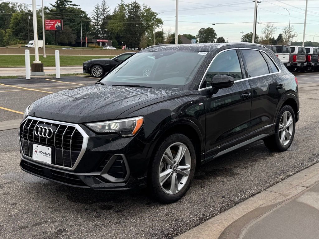 Used 2021 Audi Q3 2.0T Premium w/ Convenience Package AWD/4WD image 44