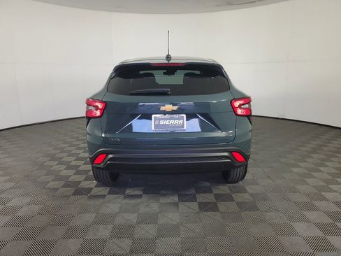 New 2026 Chevrolet Trax LS FWD image 5