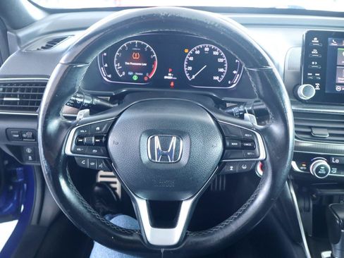 Used 2018 Honda Accord Sport image 18