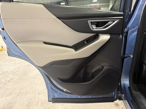 Used 2019 Subaru Forester Premium w/ All-Weather Package image 21