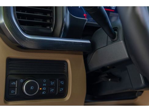 New 2025 Ford F250 Lariat w/ Chrome Package image 21