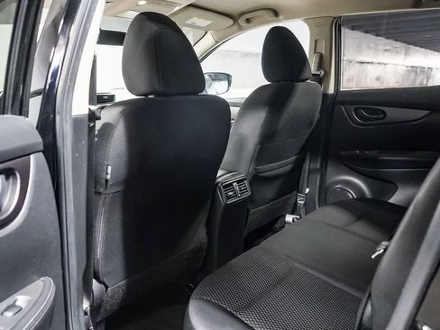 Used 2019 Nissan Rogue Sport S w/ Appearance Package image 18