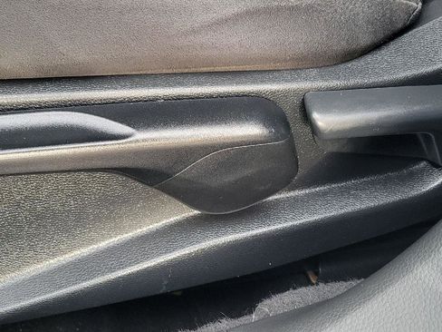 Used 2018 Honda Accord LX image 9