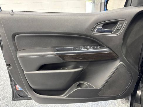 Used 2017 GMC Canyon SLE w/ SLE Convenience Package AWD/4WD image 29