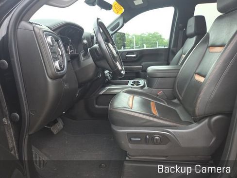 Used 2023 GMC Sierra 2500 AT4 w/ AT4 Preferred Package AWD/4WD image 9