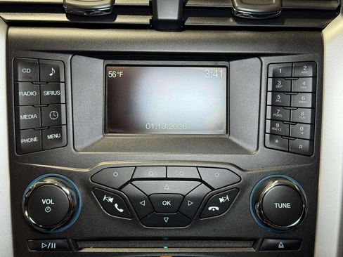 Used 2016 Ford Fusion SE FWD image 6