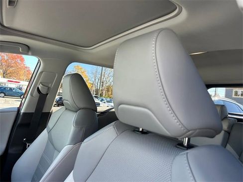 Used 2025 Toyota RAV4 Limited image 11