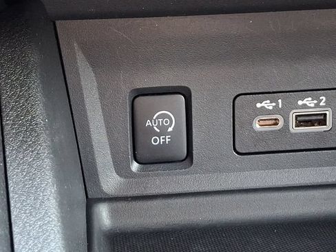 Used 2025 Nissan Sentra SV FWD image 26