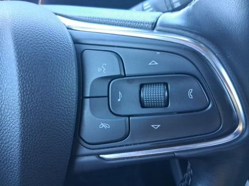 Used 2024 Buick Encore GX Sport Touring image 19