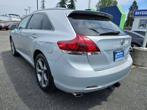 Used 2013 Toyota Venza XLE w/ Tow Prep Pkg AWD/4WD image 3