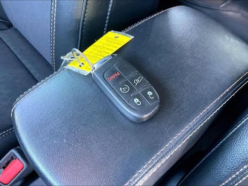 Used 2018 Jeep Compass Latitude w/ Popular Equipment Group AWD/4WD image 10