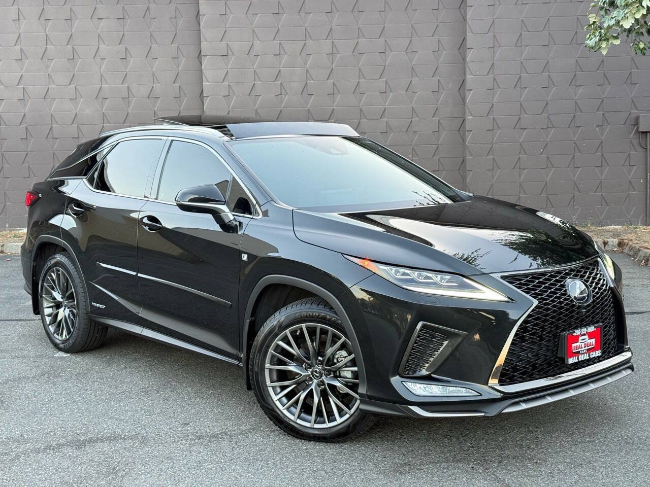Used 2020 Lexus RX 450h F Sport w/ Accessory Package AWD/4WD image 3