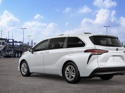 New 2026 Toyota Sienna Limited AWD/4WD image 8