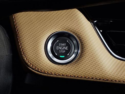 New 2026 Chevrolet Equinox ACTIV w/ Convenience Package III image 17