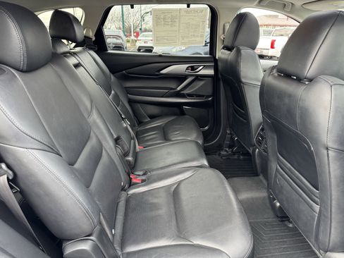 Used 2019 MAZDA CX-9 Touring w/ Touring Premium Package image 35