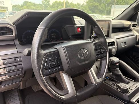Used 2025 Toyota 4Runner TRD Off-Road AWD/4WD image 10
