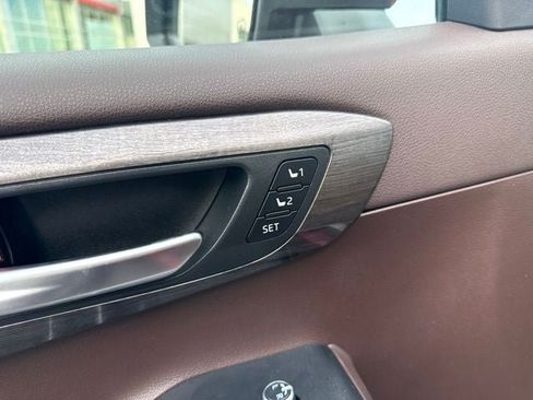 Used 2020 Toyota Highlander Platinum AWD/4WD image 27