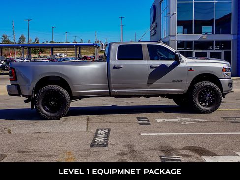 Used 2024 RAM 3500 Laramie w/ Night Edition image 9