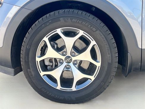 Used 2022 Kia Telluride EX image 33