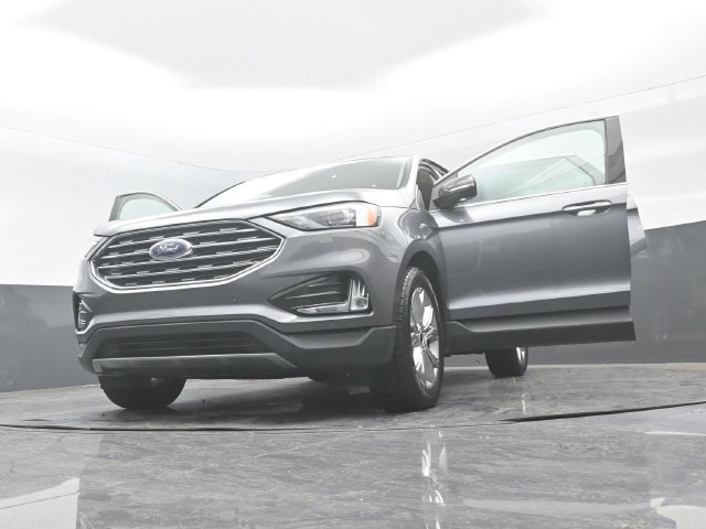 Certified 2024 Ford Edge Titanium AWD/4WD image 31