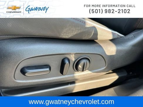Used 2022 Chevrolet TrailBlazer RS w/ Sun and Liftgate Package FWD image 24