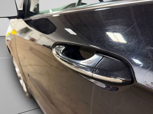 Used 2019 Ford Edge Titanium FWD image 41