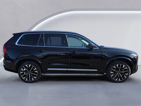 New 2026 Volvo XC90 B6 Plus w/ Protection Package Premier image 3