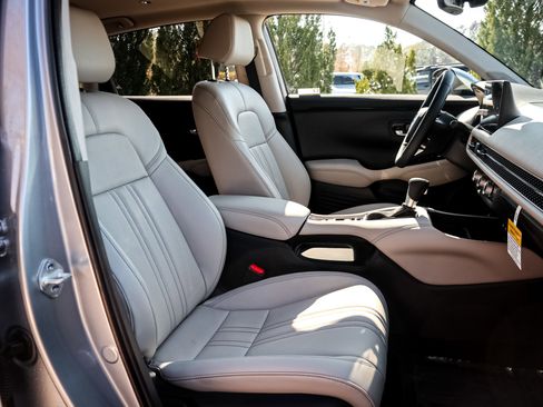 Certified 2026 Honda HR-V EX-L image 32