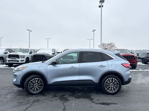 Used 2022 Ford Escape SE image 6