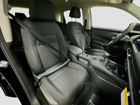 New 2026 Honda HR-V LX image 23